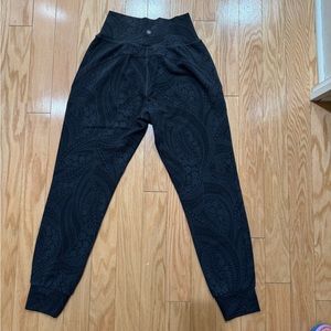 ATHLETA Salutation Textured Jogger